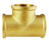 Тройник TIM 1 1/4 г/г/г (латунь) &mdash;  Тройник латунь г/г/г