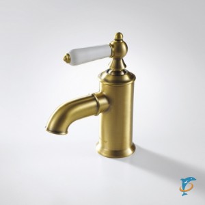 Смеситель для умывальника Bravat Art, бронза  (F175109U)