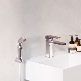 Смеситель для раковины Damixa Gala 530300000 с гигиеническим душем, хром &mdash; 