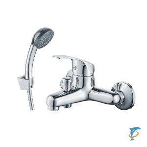 Смеситель DECOROOM DR71035 одноручный  для ванны с коротким изливом  (DR71035)