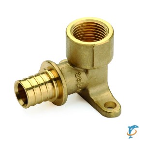 Угольник STOUT настенный с креплением 20xRp 3/4"  (SFA-0009-002034)