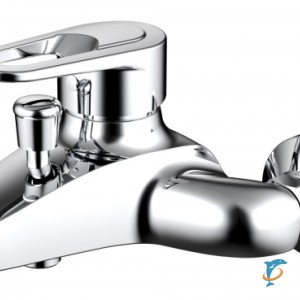 Смеситель для ванны c коротким изливом Bravat Loop  (F6124182CP-01-RUS)